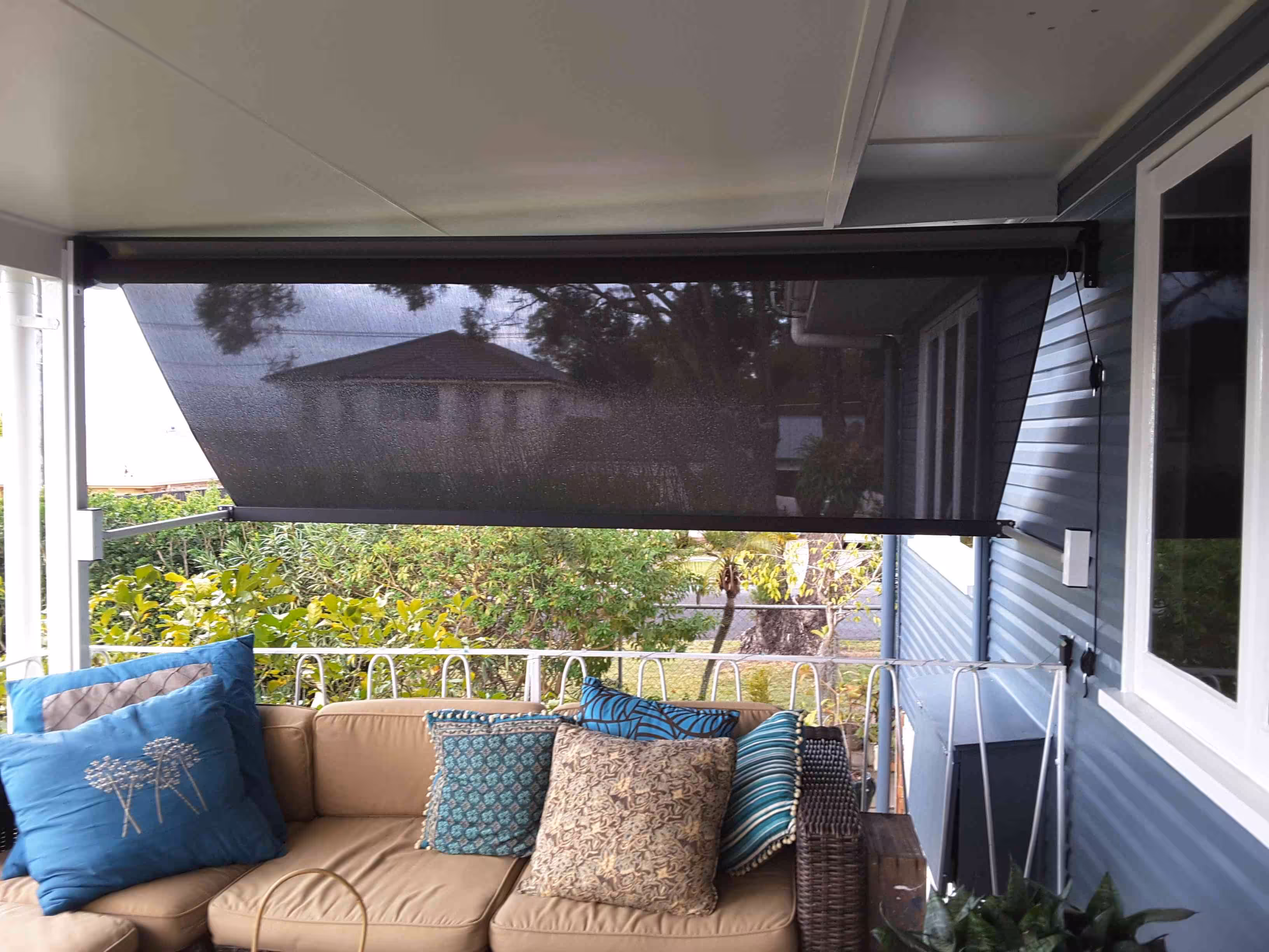 scaled_Drop Arm or Pivot Arm Awning 6