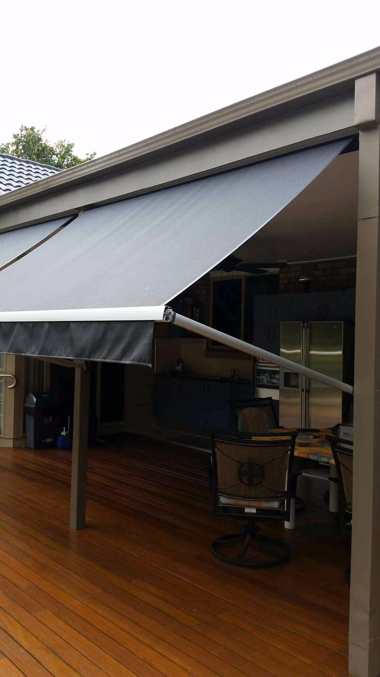 scaled_Drop Arm or Pivot Arm Awning 7