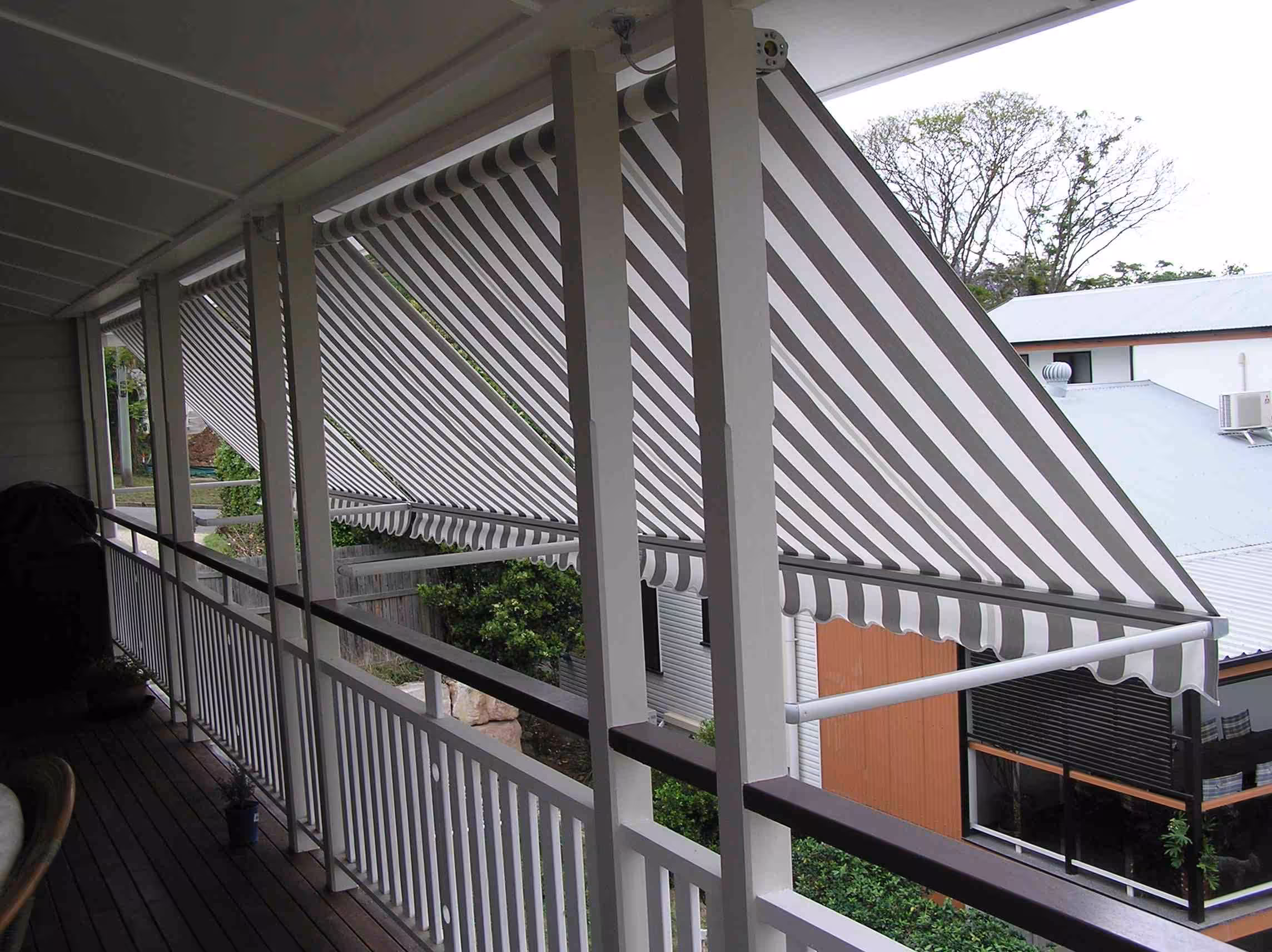 scaled_Drop Arm or Pivot Arm Awning 8