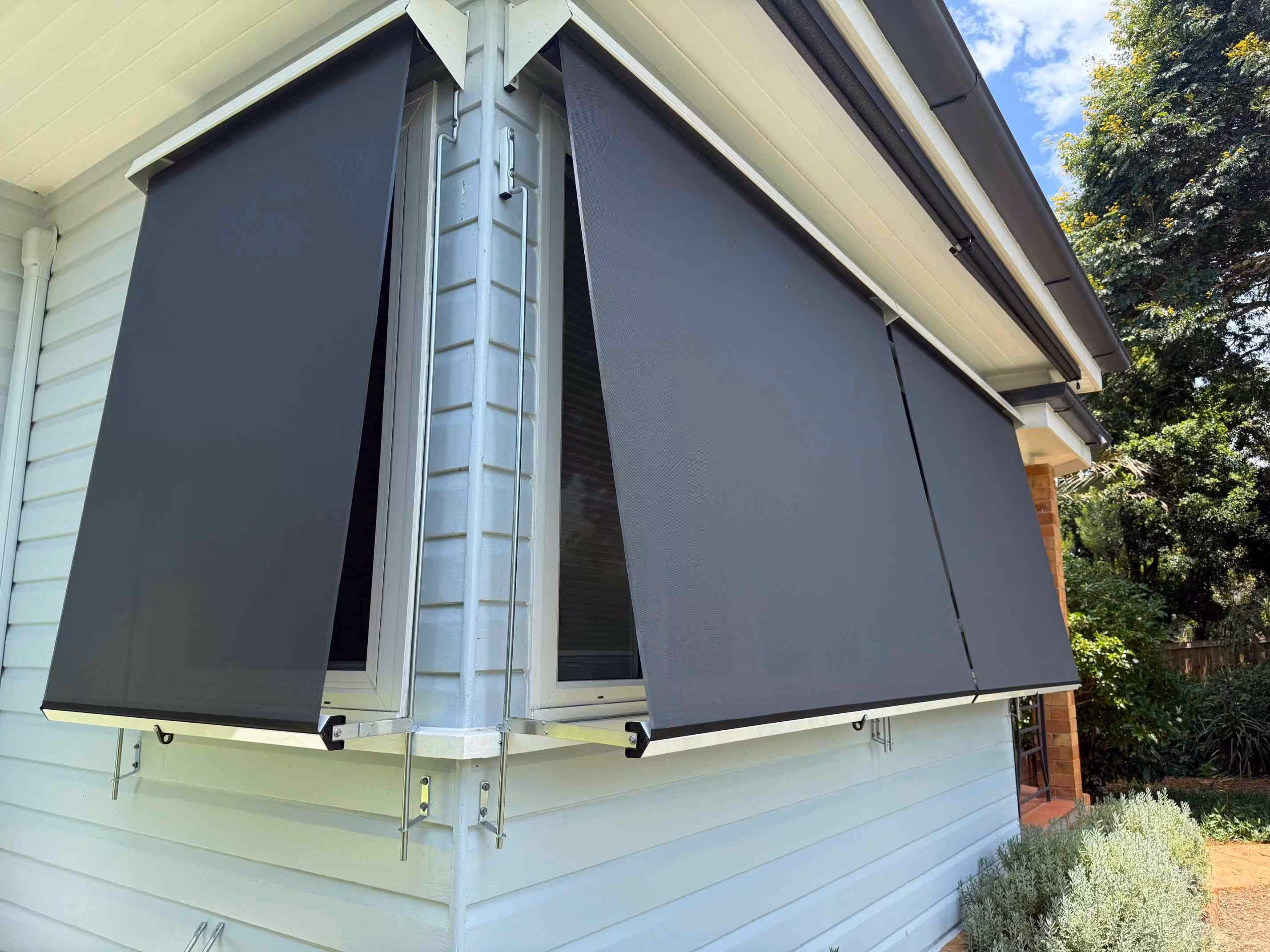 scaled_Auto roll-up - Jack 03